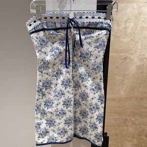 With Jean Blue and White Floral Corseted Strapless Dress